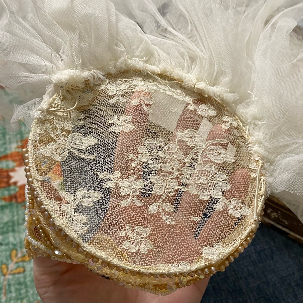 Vintage 1920’s Beaded Crown & Lace Juliet Cap Veil Bridal Veil w/ Short Tulle - Picture 2 of 8